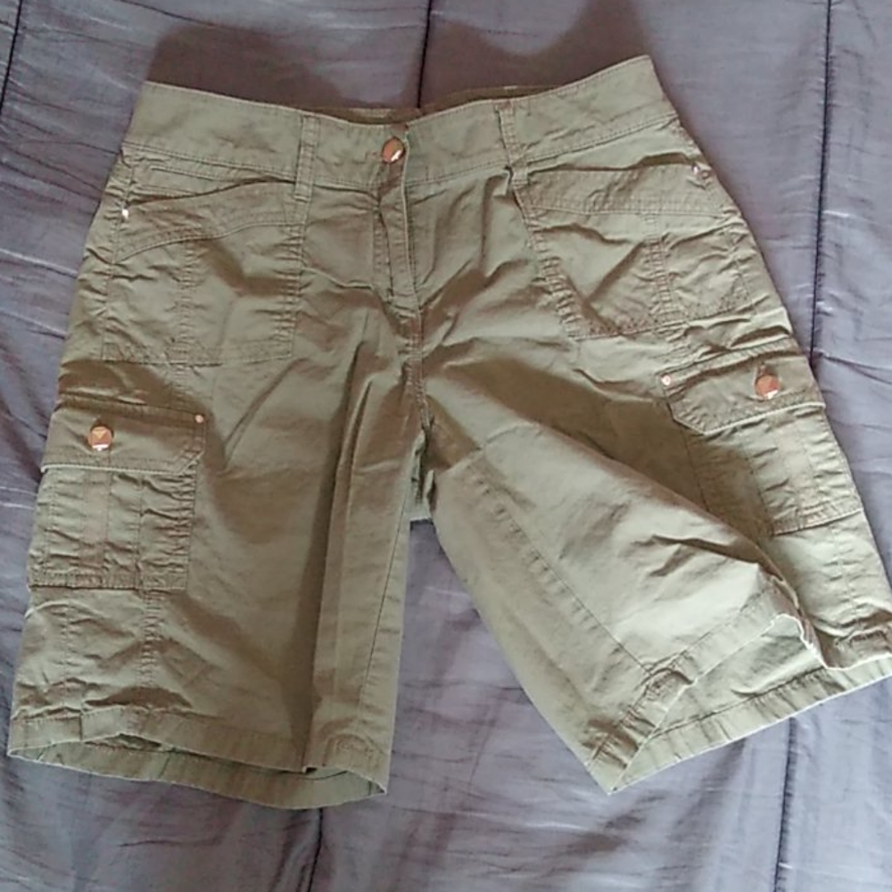 White | Black short